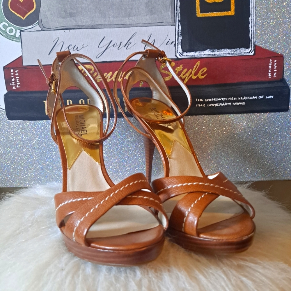 MICHAEL Michael Kors size 10 Cognac